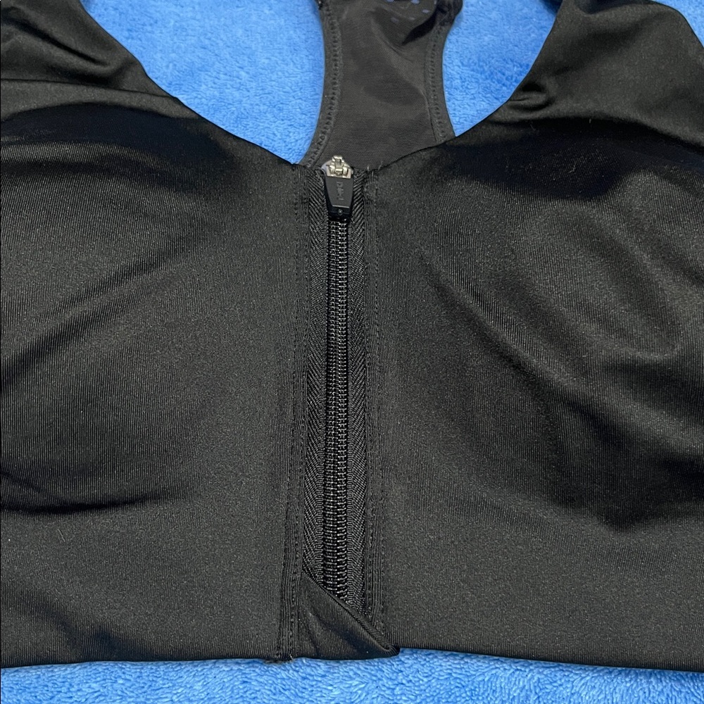 DSG Sports Bra - Picture 3 of 5